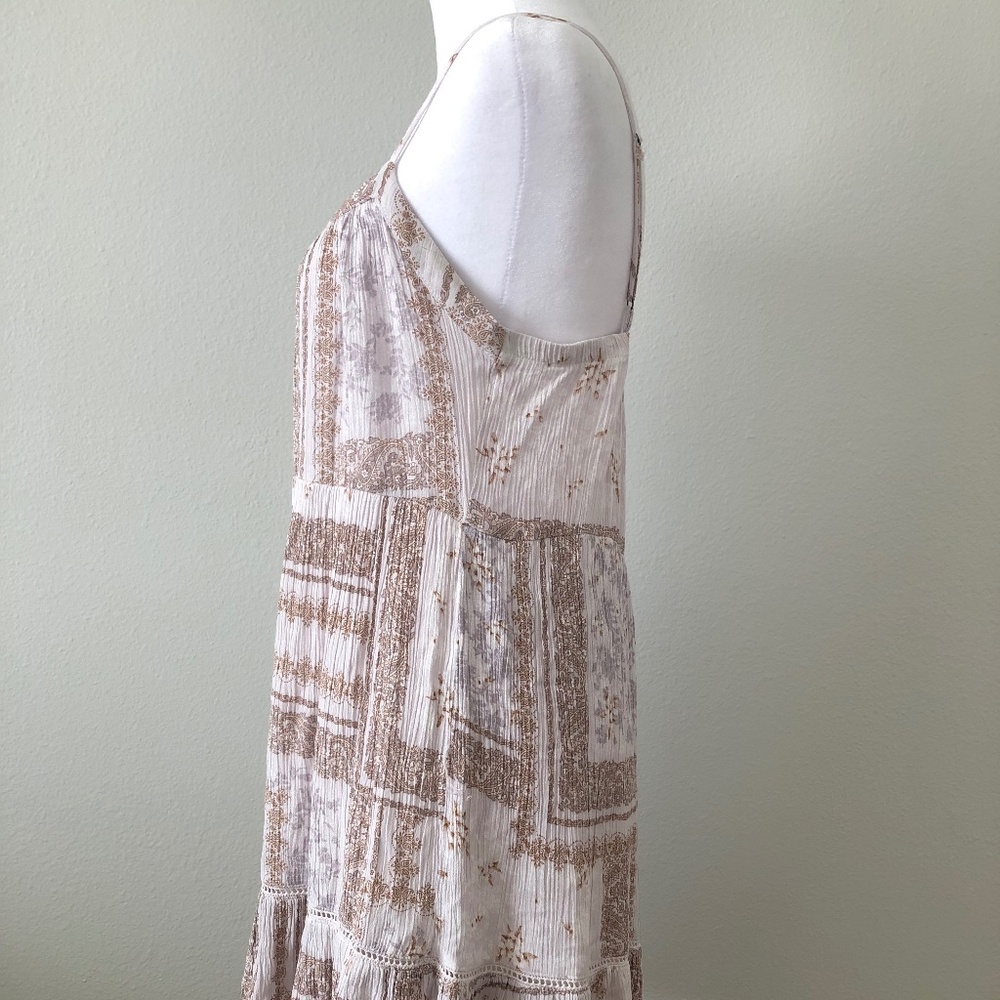 Patterned Dress - Picture 3 of 3